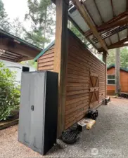 SHED WITH STORAGE AND ELECTRICITY