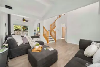 Great flow throughout—ideal for entertaining!