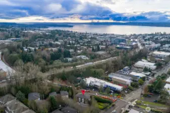 Close to Downtown Kirkland, Google, and Lake Washington!