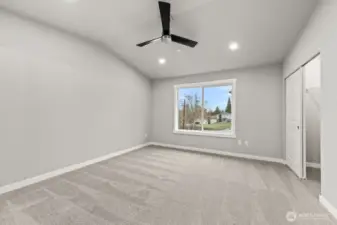 Photographs are for illustrative purposes only. Features, finishes, interior/exterior colors, landscaping and floorplan shown may vary from actual homes built