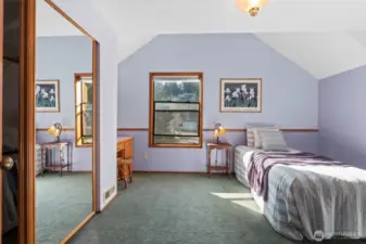 Bedroom - 3rd Floor