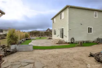 Fun times to be had in this yard.