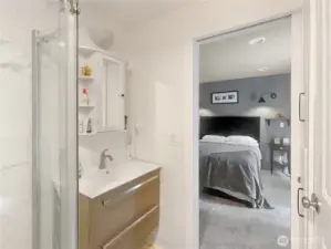BATHROOM OFF PRIMARY BEDROOM