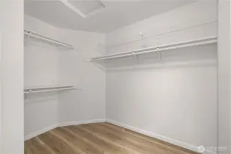 Walk-in Closet