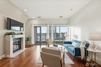 Living Room, Hardwood Floors, Tall Ceilings, Gas Fireplace