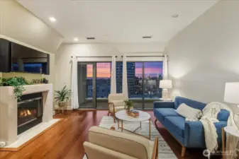 Living Room, Hardwood Floors, Tall Ceilings, Gas Fireplace