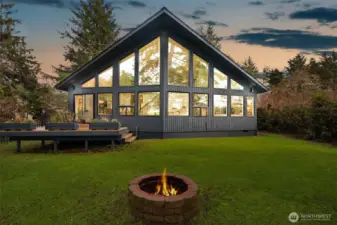 A Wall of West-Facing Windows