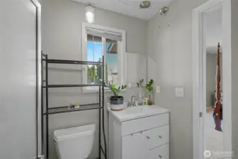 3/4 bath off of Primary bedroom