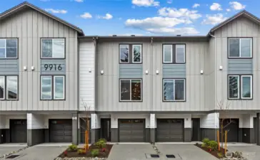 Photos are for representation only.  Features, colors, and selections may differ from photograph. See site agent for details.