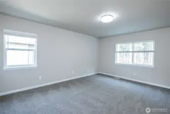 Primary Bed-new carpet