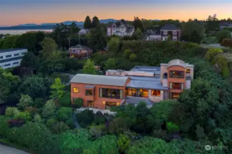 Set on a near city block, home provides privacy and proximately to downtown Port Townsend