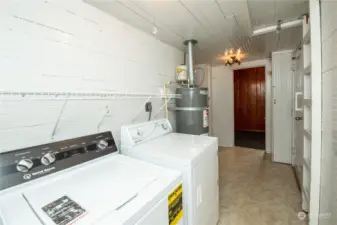 Washer & Dryer included