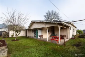 Lovely covered patio, breezeway & Tool shed