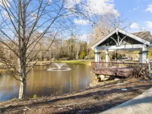sidewalks and walking trails all around. Enjoy a picnic in the community gazebo!