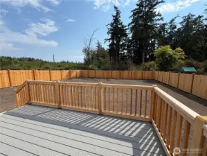 Deck/Back Yard