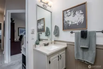 Hall bath is conveniently located off the living room & 3rd bedroom.