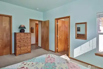 Door to the ensuite bathroom.