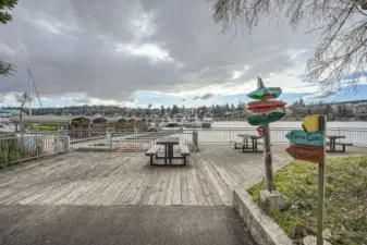 There are small parks all around Lake Union... Ride the trails and explore the lake adventures.