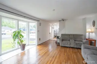 The Bay Windows bring in a lot of natural light.