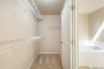 Walk-in Closet