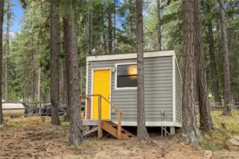 Cute little bunk house
