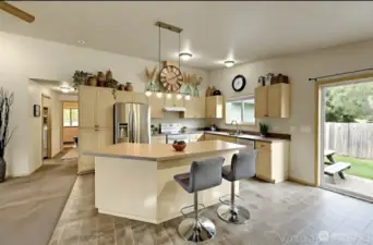 Kitchen  (Virtual staging)