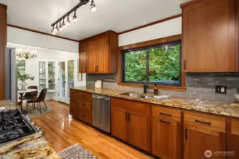 Kitchen ideal for home chef.