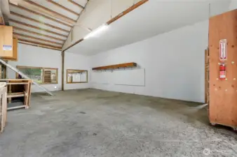 another view of the second bay.