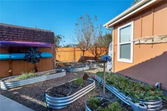 Raised gardening space