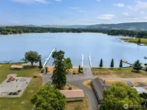 Look at the great amenities of Lake Lawrence Community Club!
