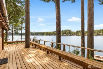 Welcome to Mason Lake, where your perfect waterfront paradise awaits!