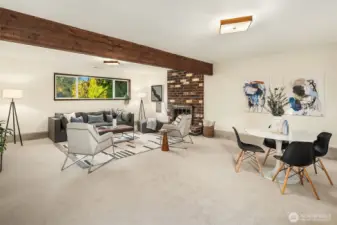New carpet, high ceilings & so much space!