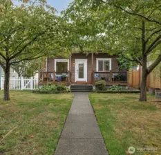 5211 Winnifred offers all the updates! Freshly remodeled- NEW roof, NEW re-lined sewer line, fully updated kitchen & baths, LVP flooring & MORE!!
