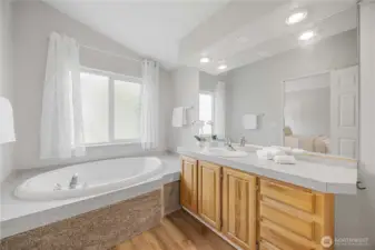 4 Piece Primary Ensuite