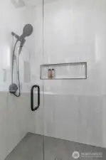 Photos are for illustrative purposes only. Actual layout and specifications may be different.