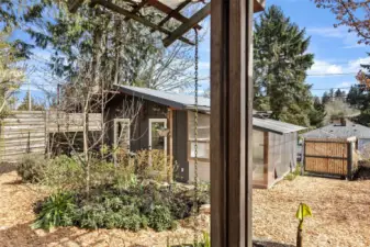 Studio entrance, additional square footage approx 160 sq/ft