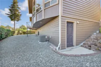Spacious Courtyard