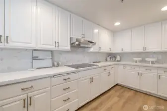 Beautiful bright kitchen