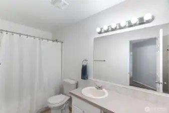 Spacious shared bath with plenty of counter space