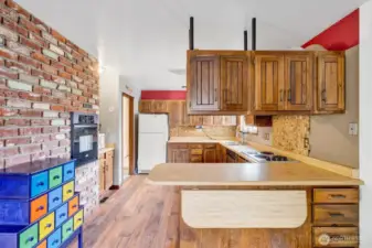 Great Floor plan  in this original kitchen