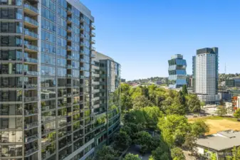Enso has an Amazing South Lake Union location close to Denny Park, SLU Farmers Market, Lake Union, Space Needled and across from Whole Foods.