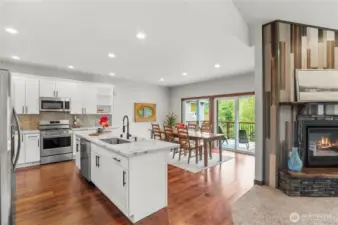 Generous dining area seamlessly connected to the outdoors for al fresco dining.