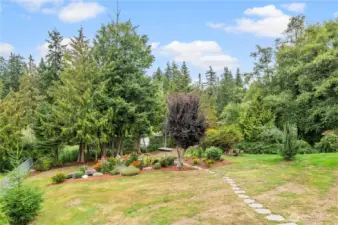 Ample yard space for all your outdoor activities.