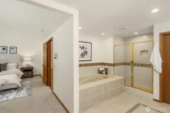 Spacious primary bath with jetted tub