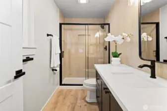 Primary 3/4 bath with walk-in shower