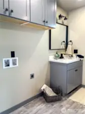 Laundry hookups in main bathroom