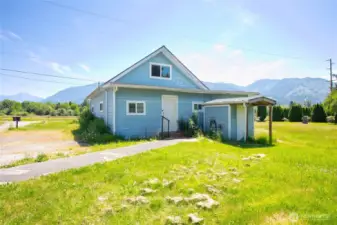Existing 1915, 2-story, 1,088 SF home. Needs full renovation or removal if building a new home.