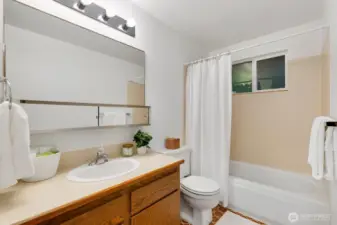 This is the full bath close to the bedrooms.