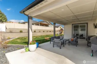 Spacious Covered Patio