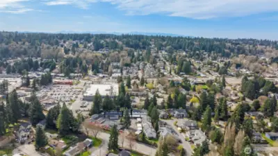 Fantastic location close to shopping, transport and DT Kirkland.